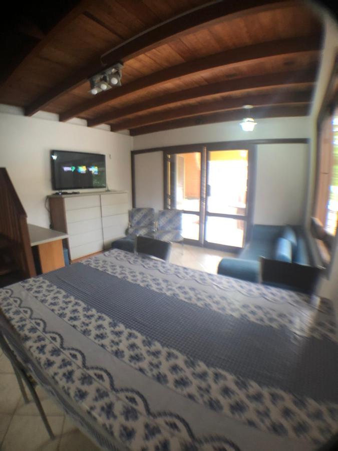 Linda Casa Com Piscina Em Bombinhas, Espaco Inteiro Ngoại thất bức ảnh